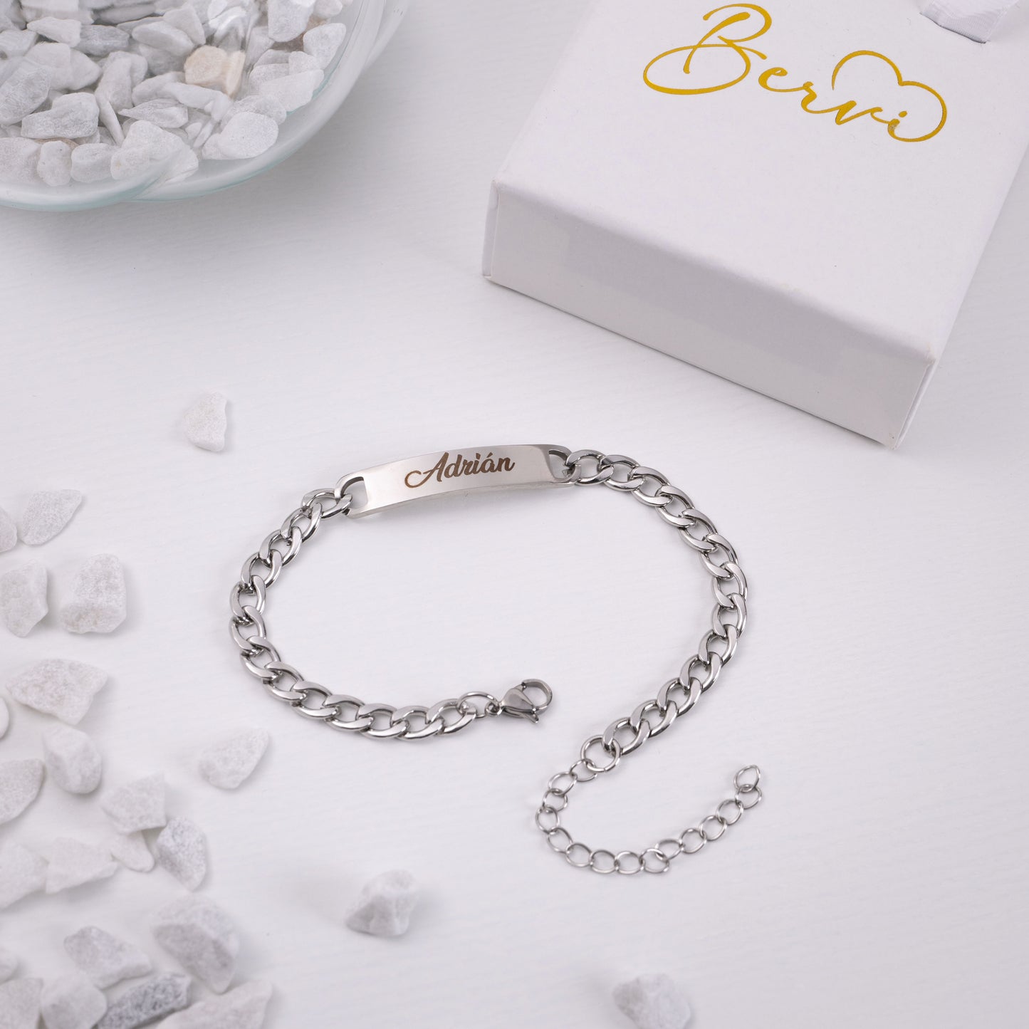 Pulseira personalizada com dedicatória