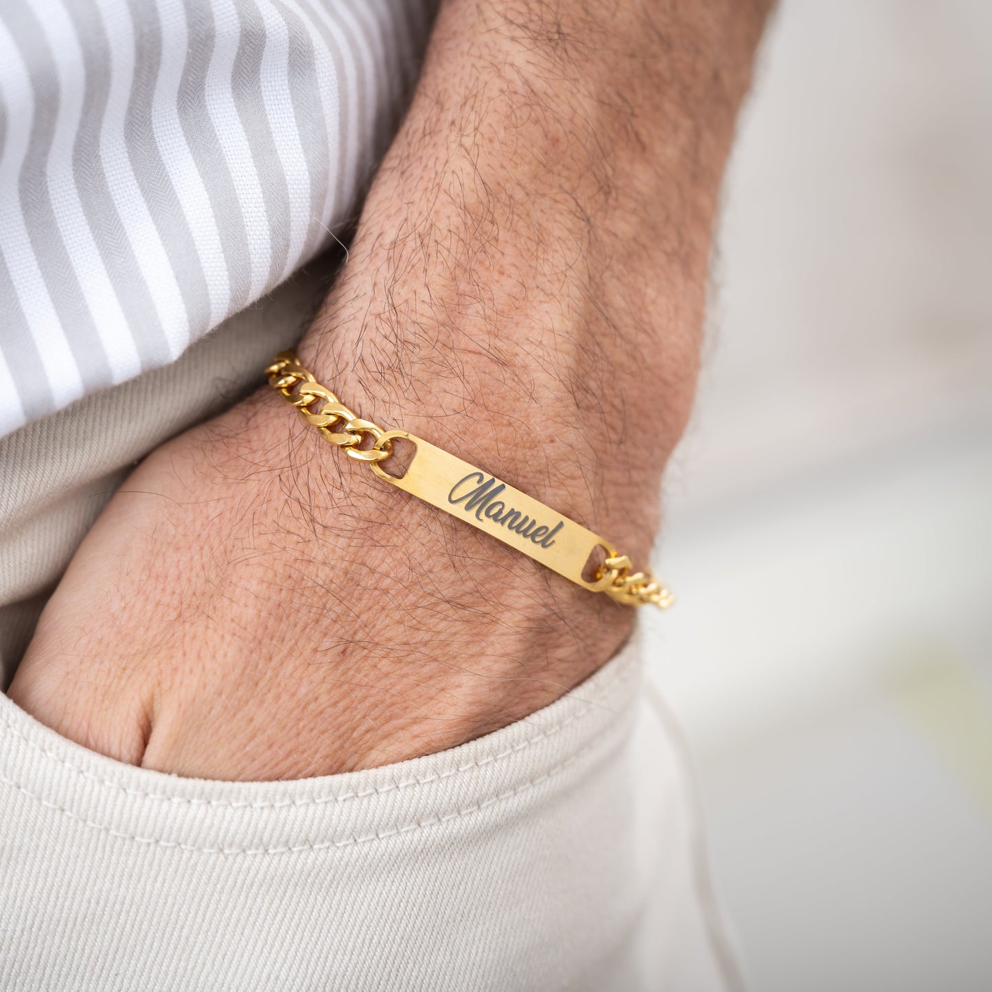 Pulseira personalizada com dedicatória